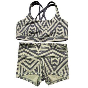 LULULEMON Shorts & Bra Set Chevron Shuffle Shorts Sz 4 Bra Sz 10 Hot Yoga Gym